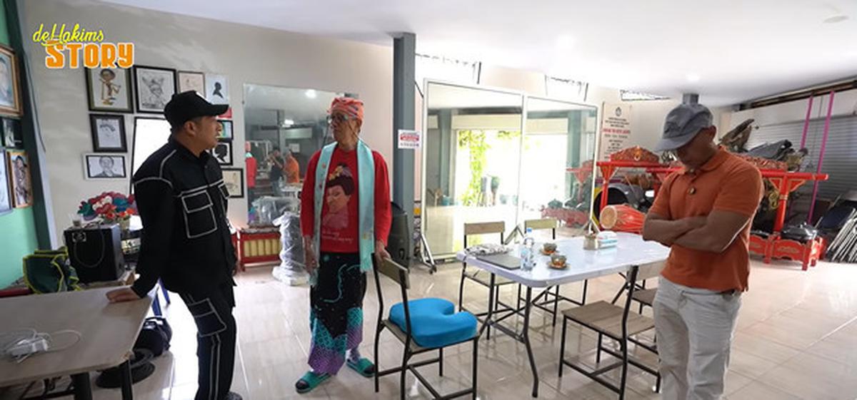 10 Potret Rumah Didik Nini Thowok di Jogja, Dalamnya Mirip Museum