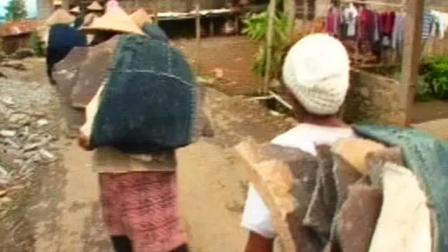 Perempuan Batu dari Banjarnegara | Klip 3