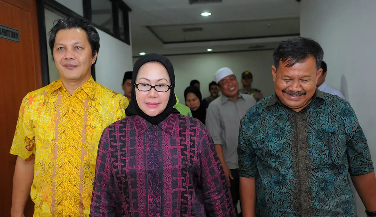 Sidang lanjutan terdakwa Ratu Atut Chosiyah kembali digelar di Pengadilan Tipikor, Jakarta, Kamis (26/6/14). (Liputan6.com/Faisal R Syam)