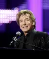 Musisi terkenal Barry Manilow dilarikan ke rumah sakit Los Angeles pada Kamis (11/2/2016) setelah melakukan konser di tur terakhirnya. (Bintang/EPA)