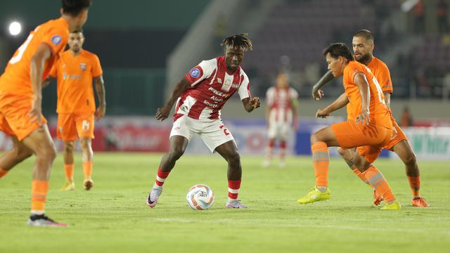 FOTO Persis Solo Vs Borneo FC