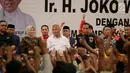 Capres nomor 01 Joko Widodo menghadiri acara silaturahmi dengan relawan dan Tim Kampanye Daerah di Gorontalo, Kamis (28/2). Acara dihadiri para caleg daerah dari partai pendukung pasangan Jokowi-Ma'ruf dan para relawan. (Liputan6.com/Arfandi Ibrahim)