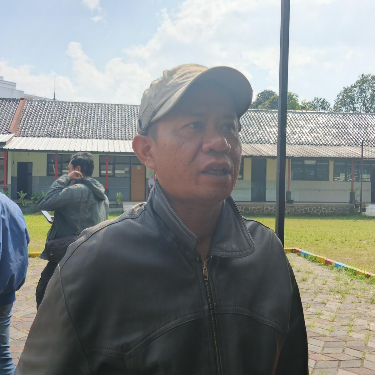 Asep Sudrajat sebagai orangtua