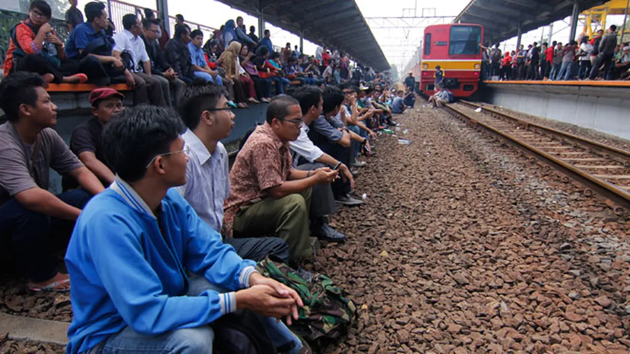 pasca-blokade stasiun bekasi