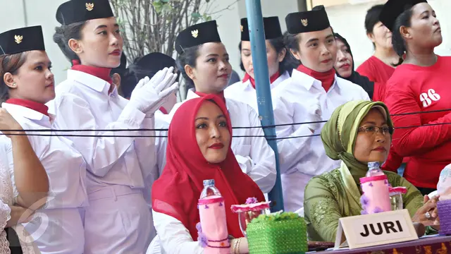 20160421-Pesona Angelina Sondakh Menjadikannya Juri Fashion Show di Rutan Pondok Bambu