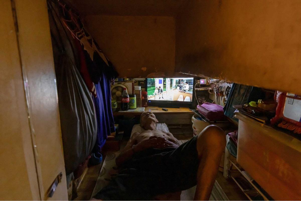 Rumah peti mati di Hong Kong