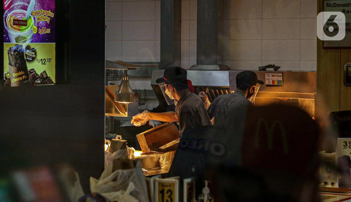 FOTO: BTS Meal Mulai Dijual, Gerai McDonald's Diserbu Ojek ...