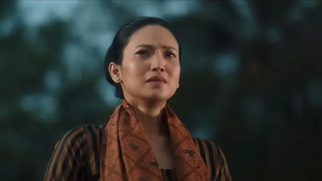 Kinaryosih sebagai Santika dalam film Syirik: Danyang Laut Selatan. (Foto: Dok. Ganesa Perkasa Films)