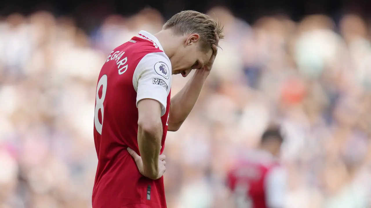 Foto: Terpleset Lagi, Peluang Arsenal Juara Liga Inggris Semakin Tipis