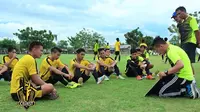 Celebest FC terus bersiap meski kick-off ISC B Grup 8 masih seusai Lebaran nanti. (Bola.com/Facebook)