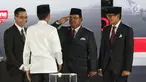 Capres dan Cawapres nomor urut 02 Prabowo Subianto-Sandiaga Uno hormat kepada Capres 01 Joko Widodo sebelum Debat Pilpres 2019 kelima di Hotel Sultan, Jakarta, Sabtu (13/4). Debat tersebut merupakan debat terakhir setelah kampanye akbar Jokowi-Ma'ruf Amin. (Liputan6.com/Johan Tallo)