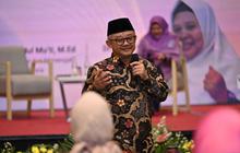 Tahukah Anda, Ibu Adalah Madrasah Pertama? Mendikdasmen Ungkap Peran Ibu Bentuk Karakter Anak Generasi Hebat