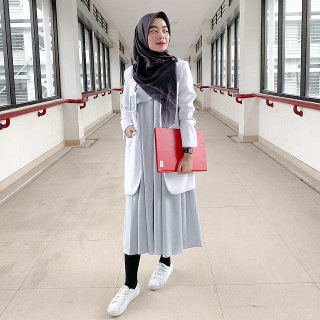 6 Potret Novia Giana Nurjanah, Calon Istri Ikbal Fauzi Sekaligus Calon Dokter