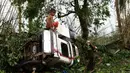 Yinxing menjadi badai ketiga dalam waktu kurang dari sebulan yang menerjang Filipina setelah badai tropis Trami dan topan super Kong-rey. (John DIMAIN/AFP)