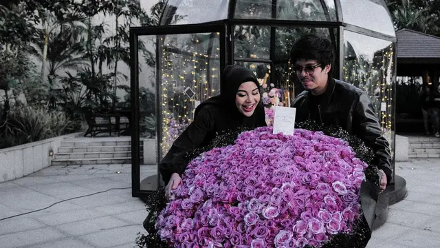 Atta Halilintar - Aurel Hermansyah rayakan wedding anniversary yang kedua (Foto: Instagram attahalilintar)