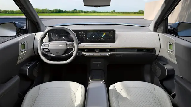 Tampak kabin Kia Ev2