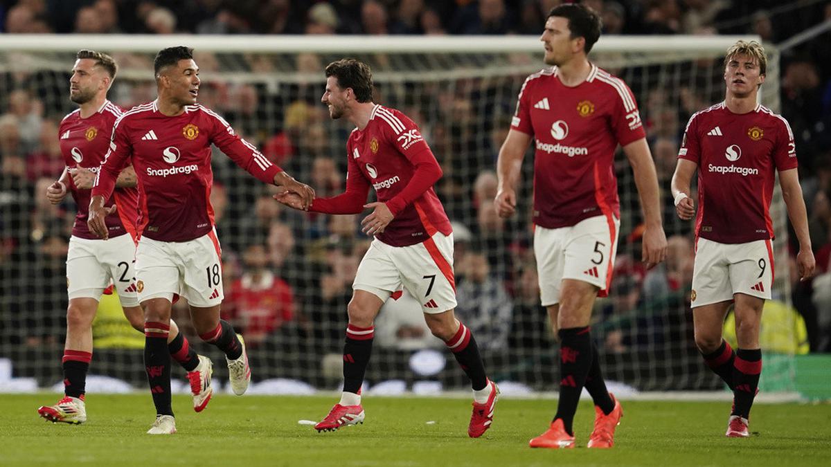 Top 3 Berita Bola: Manchester United Ingin Menjual Pemain yang Dipinjamkan ke Klub LaLiga