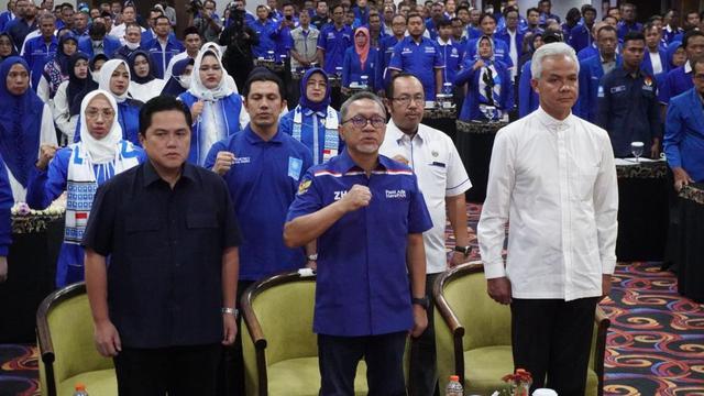 Ketua Umum PAN Zulkifli Hasan bersama Ganjar Pranowo dan Erick Thohir.