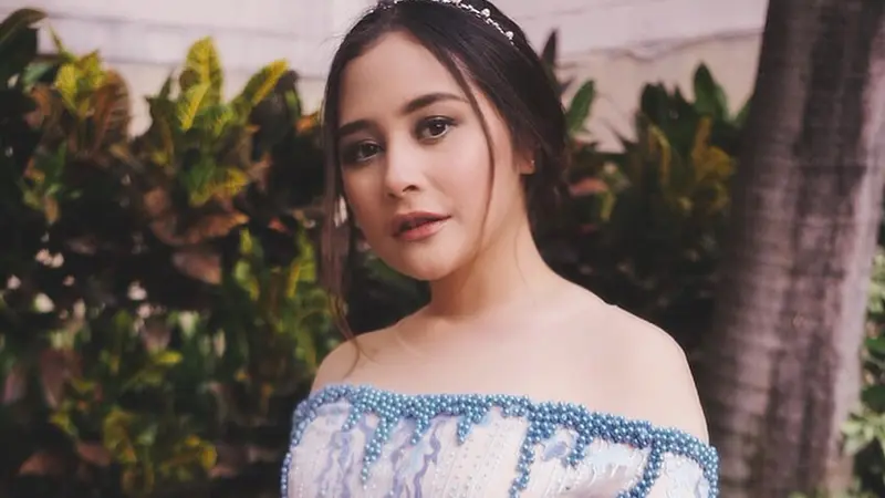 [Bintang] Prilly Latuconsina