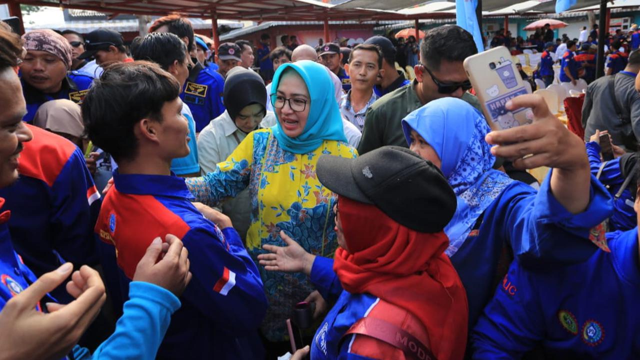 Puji Prestasi Saat Walikota Tangsel, Ribuan Relawan Deklarasikan Dukung Airin di Pilkada Banten 2024