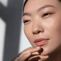 Yuk, simak tips dibawah ini untuk mencapai glass skin meskipun kamu memiliki kulit yang sensitif. [Dok/freepik.com]