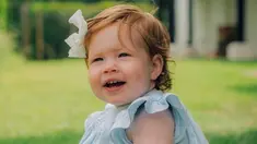 Wajah Lilibet Diana Mountbatten-Windsor, putri Pangeran Harry dan Meghan Markle akhirnya diperlihatkan kepada dunia. Pipi gembil dan rambut kemerahannya mengingatkan pada figur sang kakak, Archie Harrison. (Instagram/misanharriman)