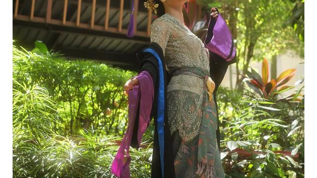 6 Seleb Wanita Wisuda Pakai Kebaya di Sepanjang Tahun 2025, Inspirasi Gaya