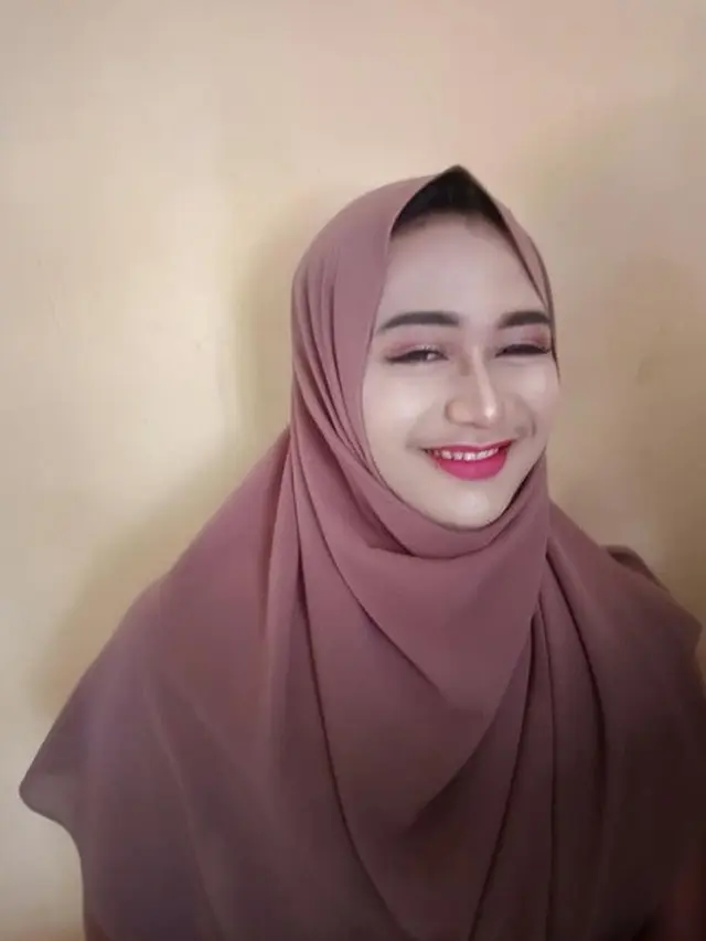 suami jadi model makeup