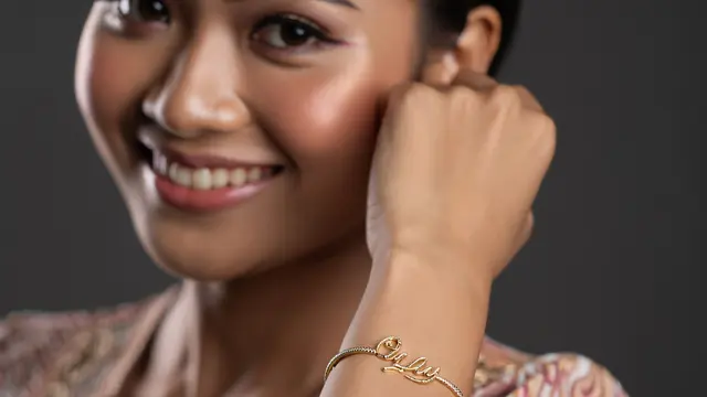 Model Gelang Emas Ekor Kucing