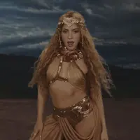 Intip tiara Rinaldy Yunardi yang digunakan Shakira untuk video klip terbaru (Rinaldy A. Yunardi)