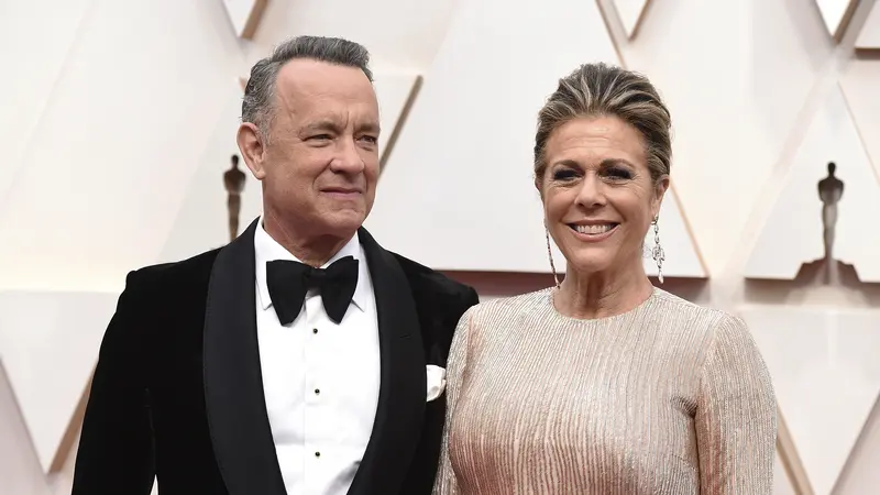 Tom Hanks dan sang istri, Rita Wilson (Photo by Jordan Strauss/Invision/AP, File)