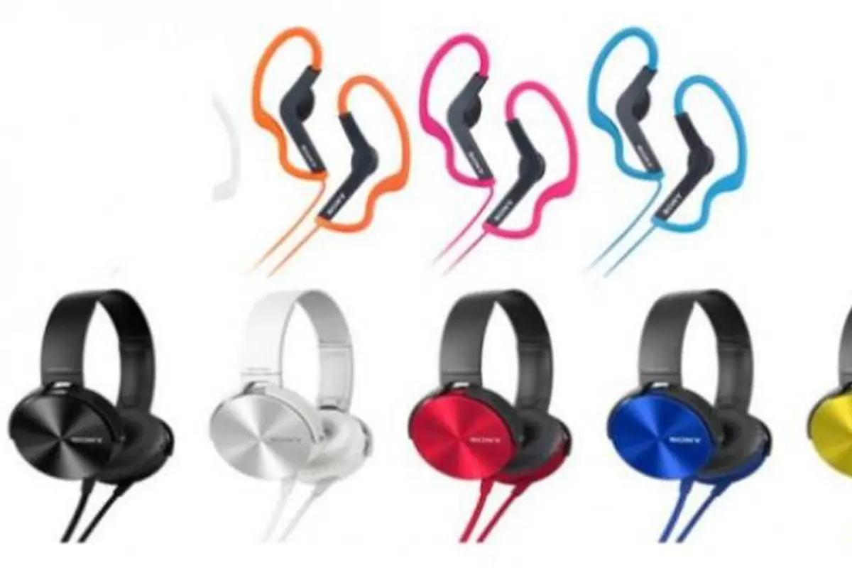 20 Perjuangan yang Dirasakan Para Pecandu 'Headphone'