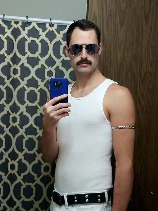 Kostum Halloween unik