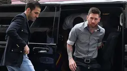 Meski Lionel Messi terbukti bersalah, berdasarkan hukum yang dimiliki Spanyol, apabila hukuman masih di bawah 2 tahun, maka sang tertuduh tak perlu mendekam di balik jeruji besi, , Barcelona, Spanyol, Senin (21/5/2017) (AP Photo / Manu Fernandez)