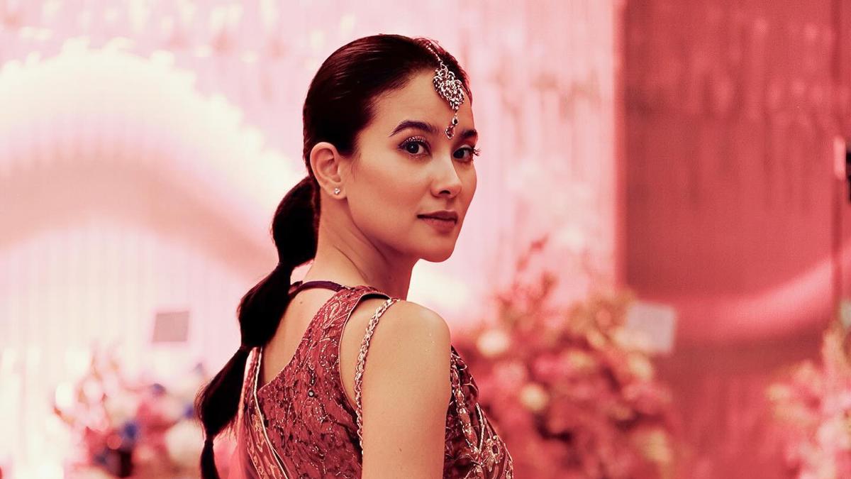 Marcella Zalianty Tampil Anggun dalam Balutan Sari India, Pesonanya Dipuji Bak Kajol di Perayaan Diwali Night