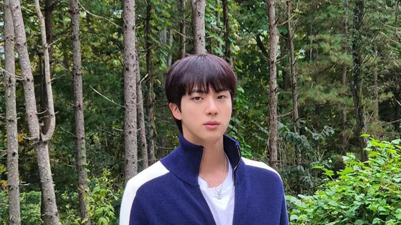 Jin BTS Jadi Duta Global Alo Yoga, Hasilkan Dampak Lebih dari Rp56,6 Miliar dalam 24 Jam