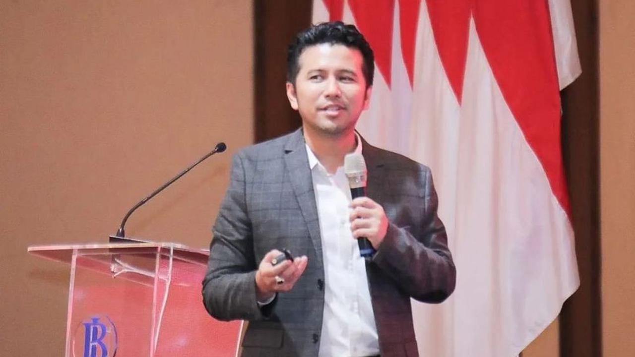 Emil mengungkapkan, Gibran selalu melakukan tukar pikiran dengan para akademisi dalam menyusun program.