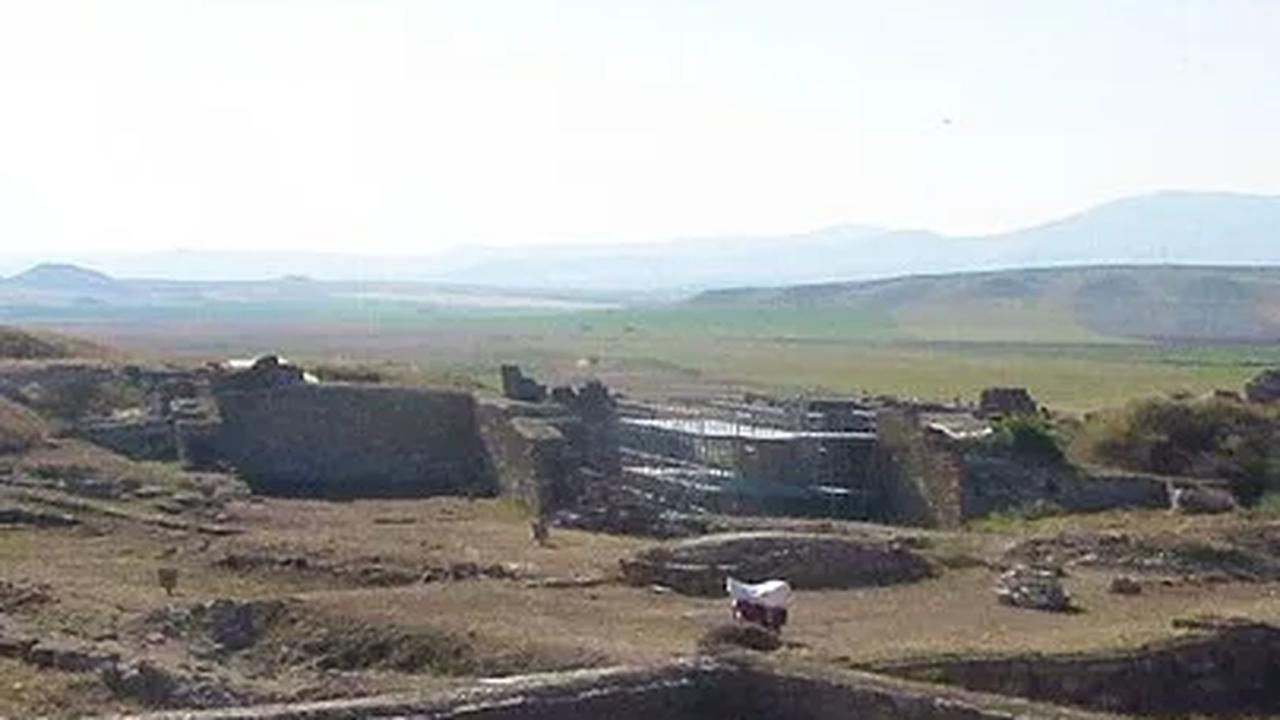 2. Gordion Disebutkan dalam Berbagai Sumber Kuno