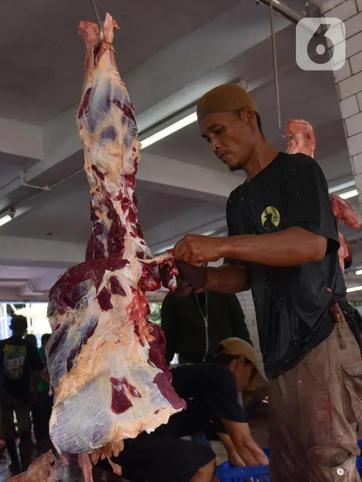 Kolesterol Tinggi vs Asam Urat: Siapa yang Paling Rentan Saat Menyantap Daging Kurban Idul Adha 2025?