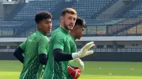 3 Fakta Menarik Adam Przybek, Kiper yang Baru Saja Tinggalkan Persib: Jebolan Timnas Wales U-21