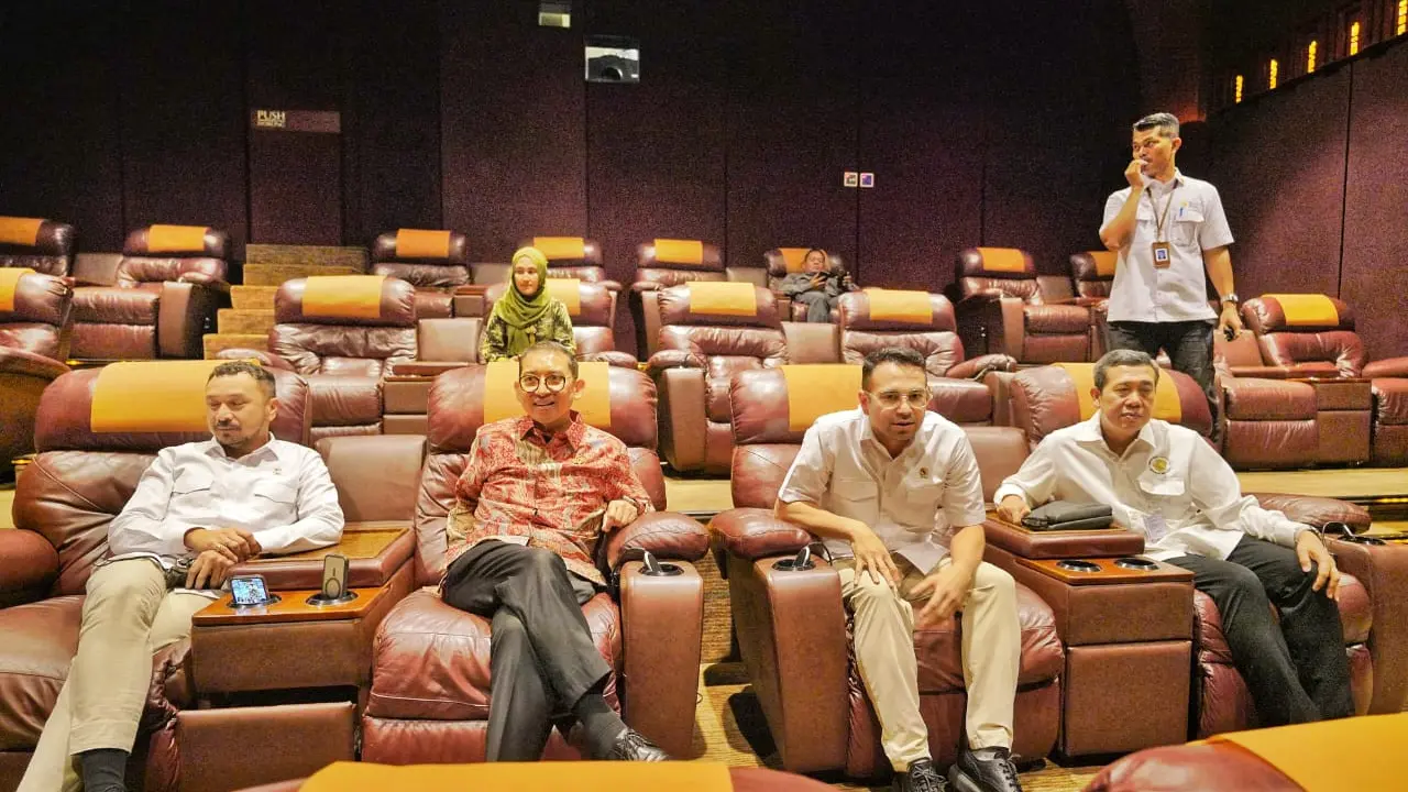 Film Timur