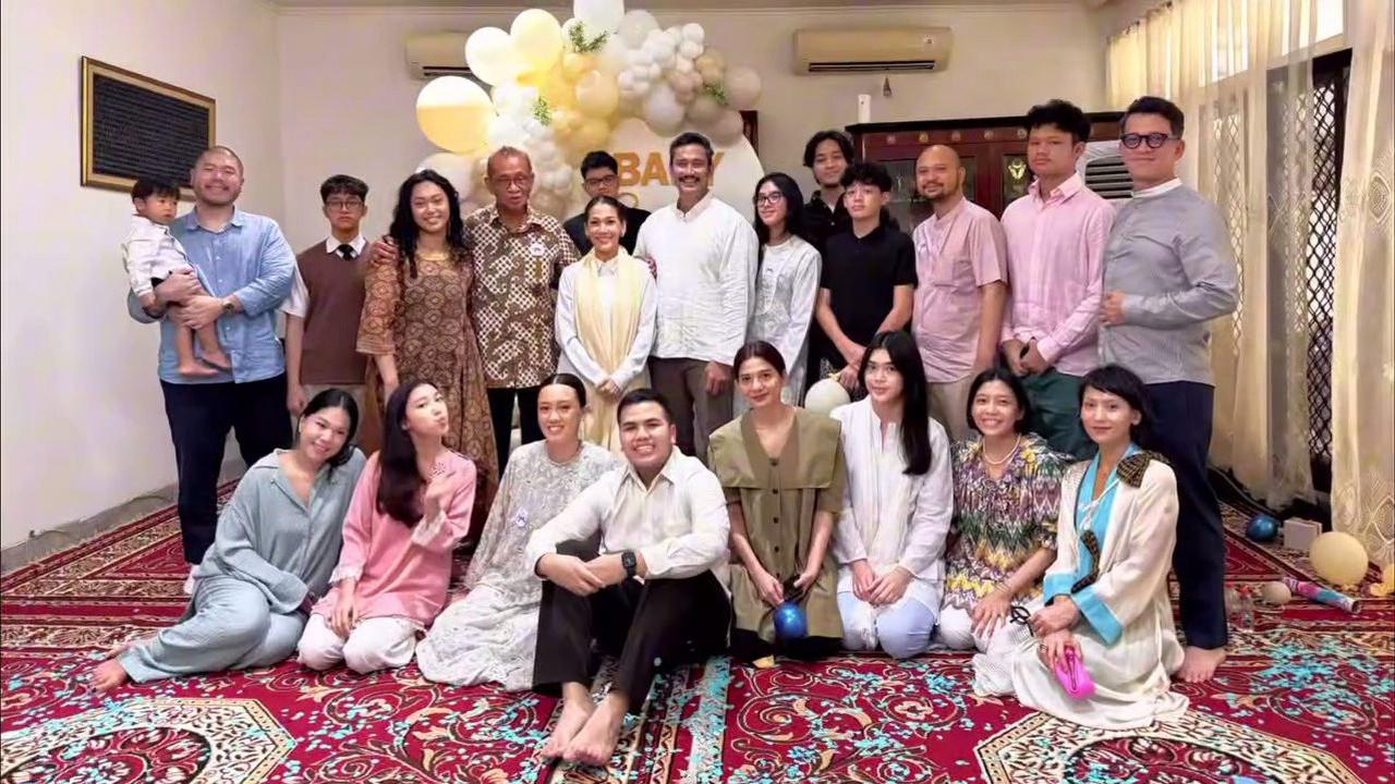 Momen Gender Reveal Nabila Sudiro, Tora Sudiro Bakal Punya Cucu Laki-Laki