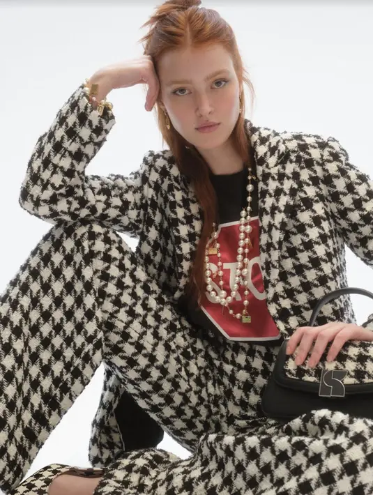 <p>Week, Kate Spade New York meluncurkan koleksi Fall 2024 terbarunya dengan koleksi lookbook. [Foto: Kate Spade]</p>