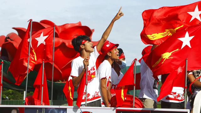 FOTO: Kampanye Pendukung Partai Aung San Suu Kyi Jelang Pemilu Myanmar