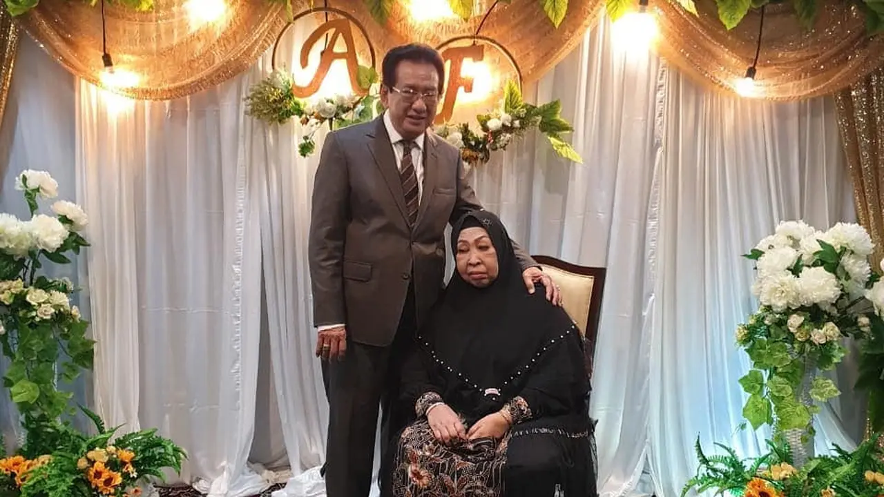 Anwar Fuady dan Farida Cosim. (Foto: Instagram @fuady_47)