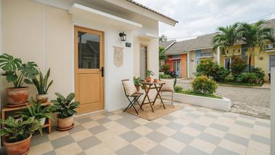 7 Warna Keramik Lantai yang Cocok untuk Teras Rumah Kecil, Terbaik untuk Rumah Subsidi dan Minimalis