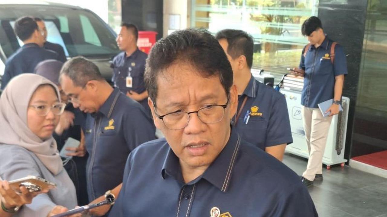 Menteri Keuangan Belum Tahu Detail Anggaran, Siapa Sebenarnya Pembeli Pesawat Jet J-10 Chengdu?