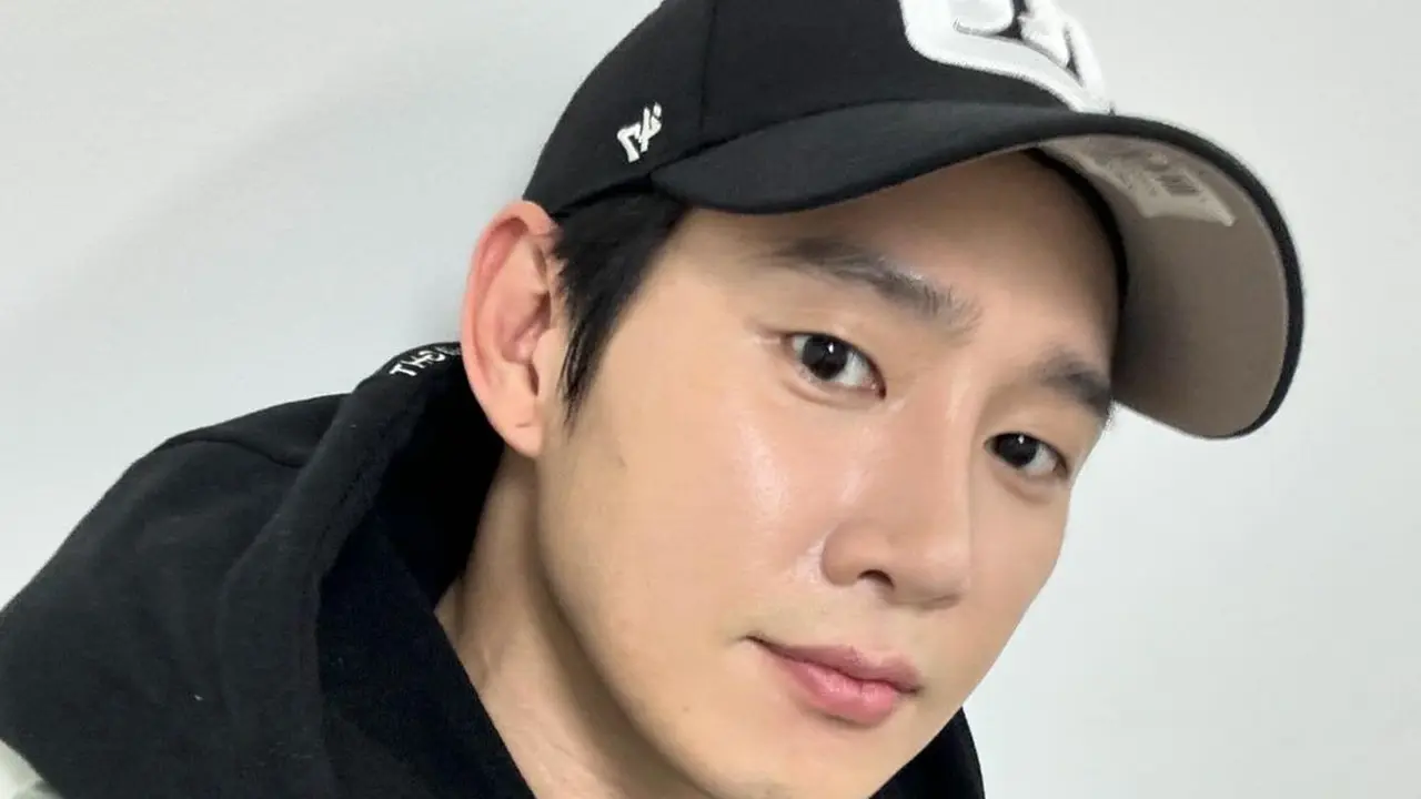 Aktor Park Sung Hoon Ungkap Kisah Hidupnya yang Sulit dan Sang Ayah yang Harus Bekerja Meskipun Sudah Berumur 60 Tahun, Punya Riwayat Stroke, hingga Pingsan Karena Pendarahan otak [Foto: Instagram/boxabum]