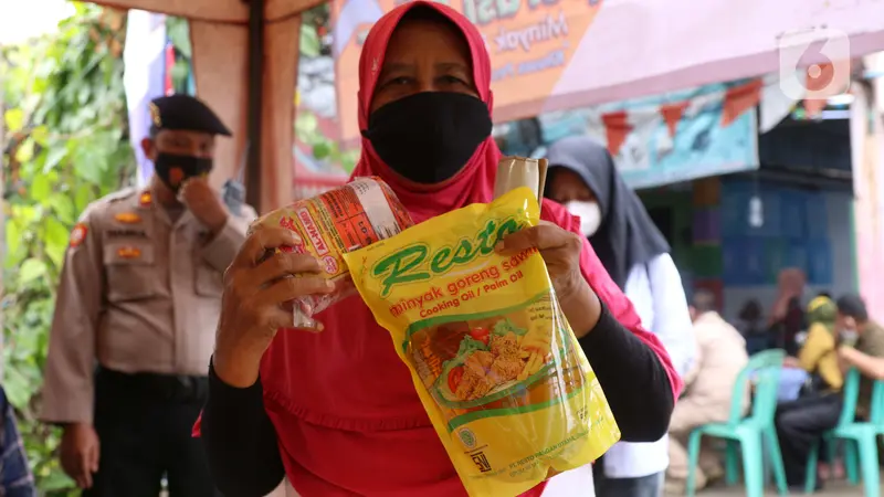 Minyak Goreng dan Daging Murah untuk Peserta Vaksinasi di Tangerang