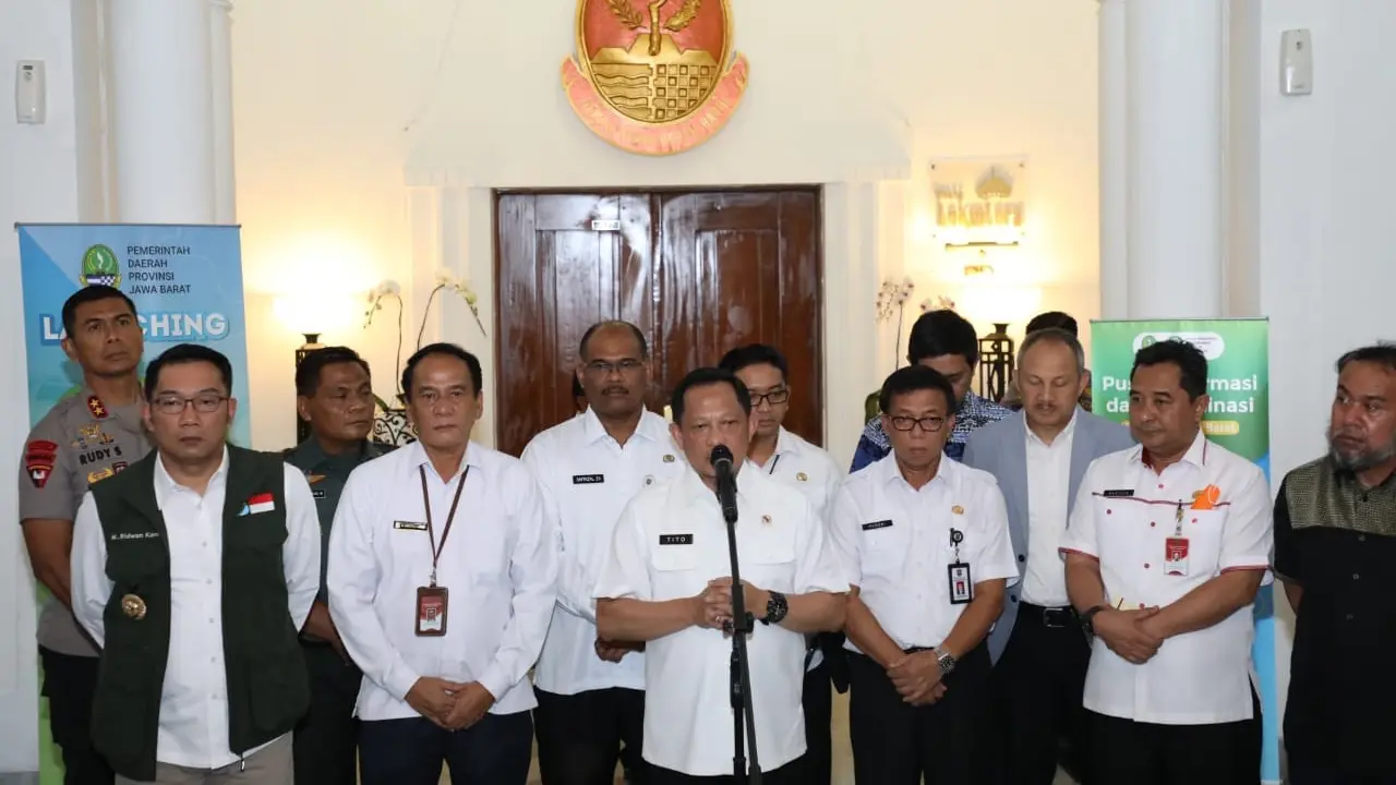Berikan Informasi Lengkap Seputar COVID-19, Daerah Perlu Bentuk Command Center